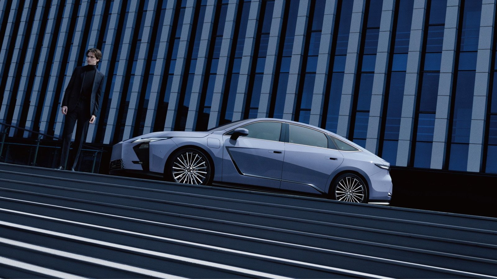 New Lexus ES: bigger, bolder and now electric too